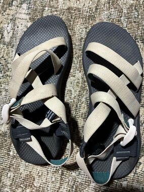 Chaco Women's Zcloud Sandals Black and Cream 10